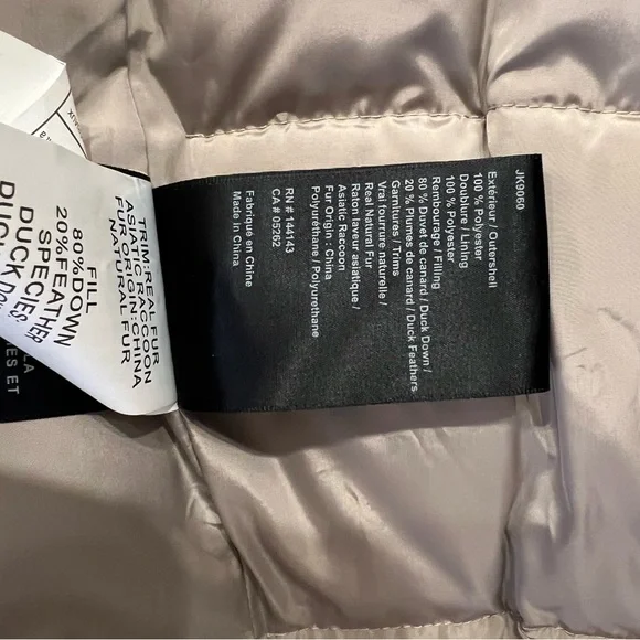 Down jacket with real fur - Picture 3 of 8